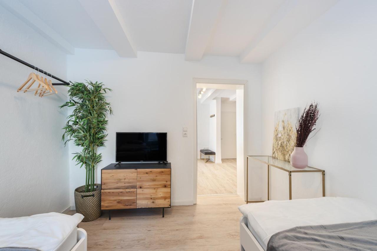Terrace Apartment With 5 Rooms, Whirlpool And Bbq Аугсбург Экстерьер фото